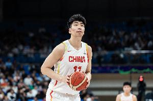 开云登录入口地址-媒体人：中国队今天三分&amp;篮板都还行 希望热身赛对手能来点强度