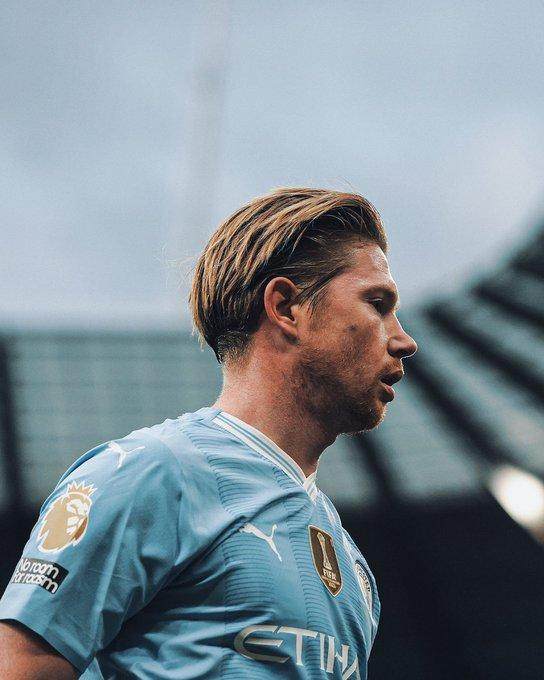 【英超】斯通斯破僵，麦卡点射扳平，利物浦1-1曼城