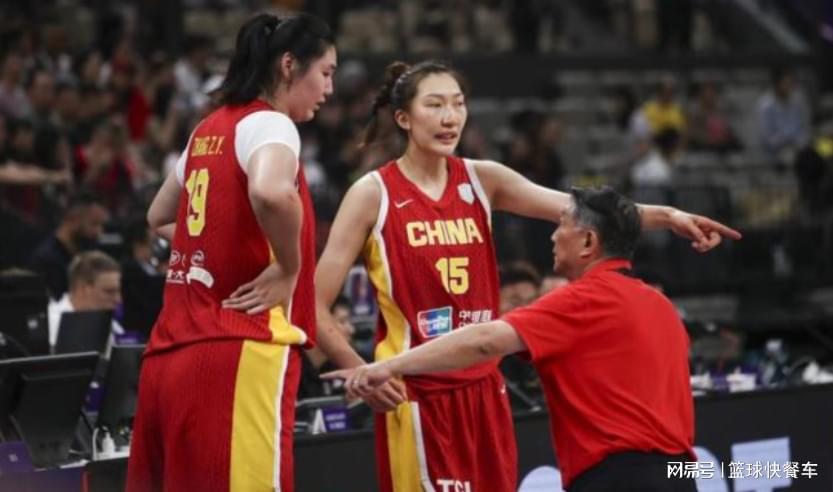 开云体育app-女篮又冒出一天才中锋？身高2米12酷似韩旭：宫鲁鸣这下该乐翻了