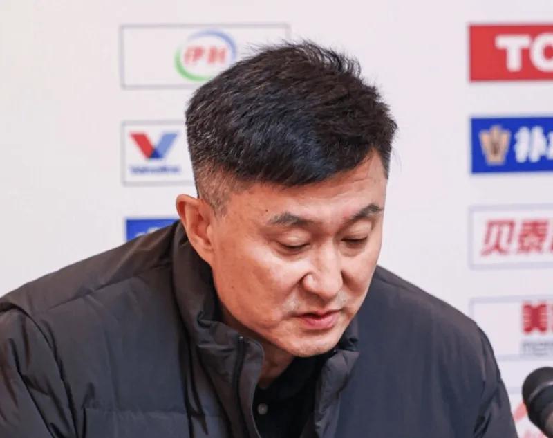 开云体育手机登录-溃败北京上海!广东弊端已凸显!只要遇内线强队,杜锋基本没招!