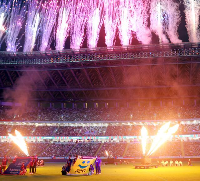 开云登录入口地址-周末的东京国立球场:50994人围观1500发烟花齐射