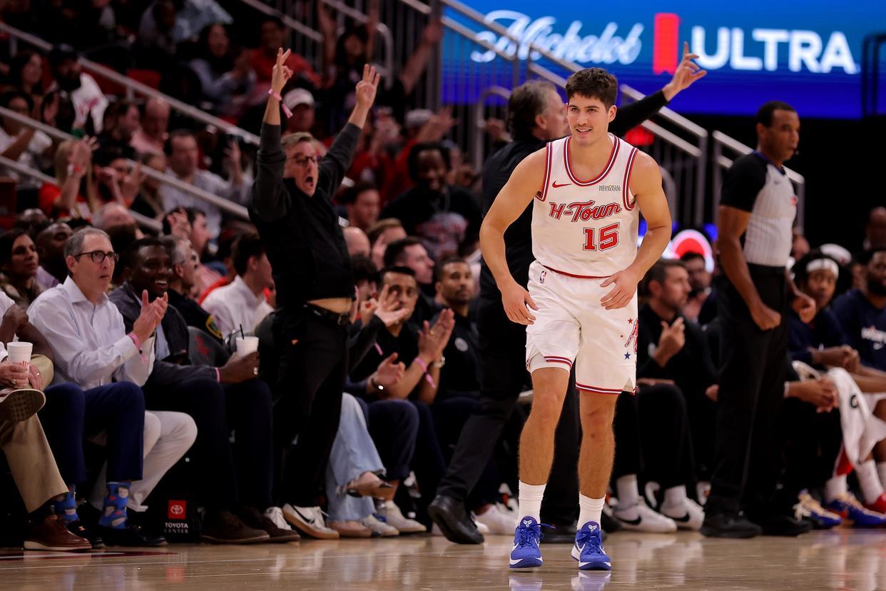 开云体育官网登录-谢泼德因祸得福？火箭队1人复出，1人又伤！对阵勇士，或再调首发