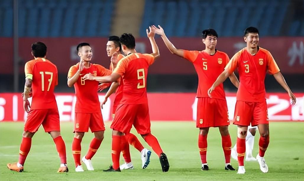 开云体育注册入口-鲁能如何遏制法比奥的发挥？球迷建议韩鹏重用彭啸首发，值得期待