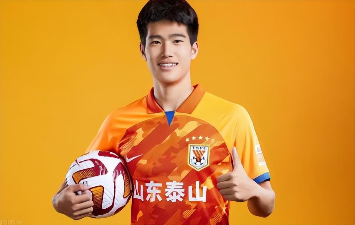 开云体育注册入口-鲁能如何遏制法比奥的发挥？球迷建议韩鹏重用彭啸首发，值得期待