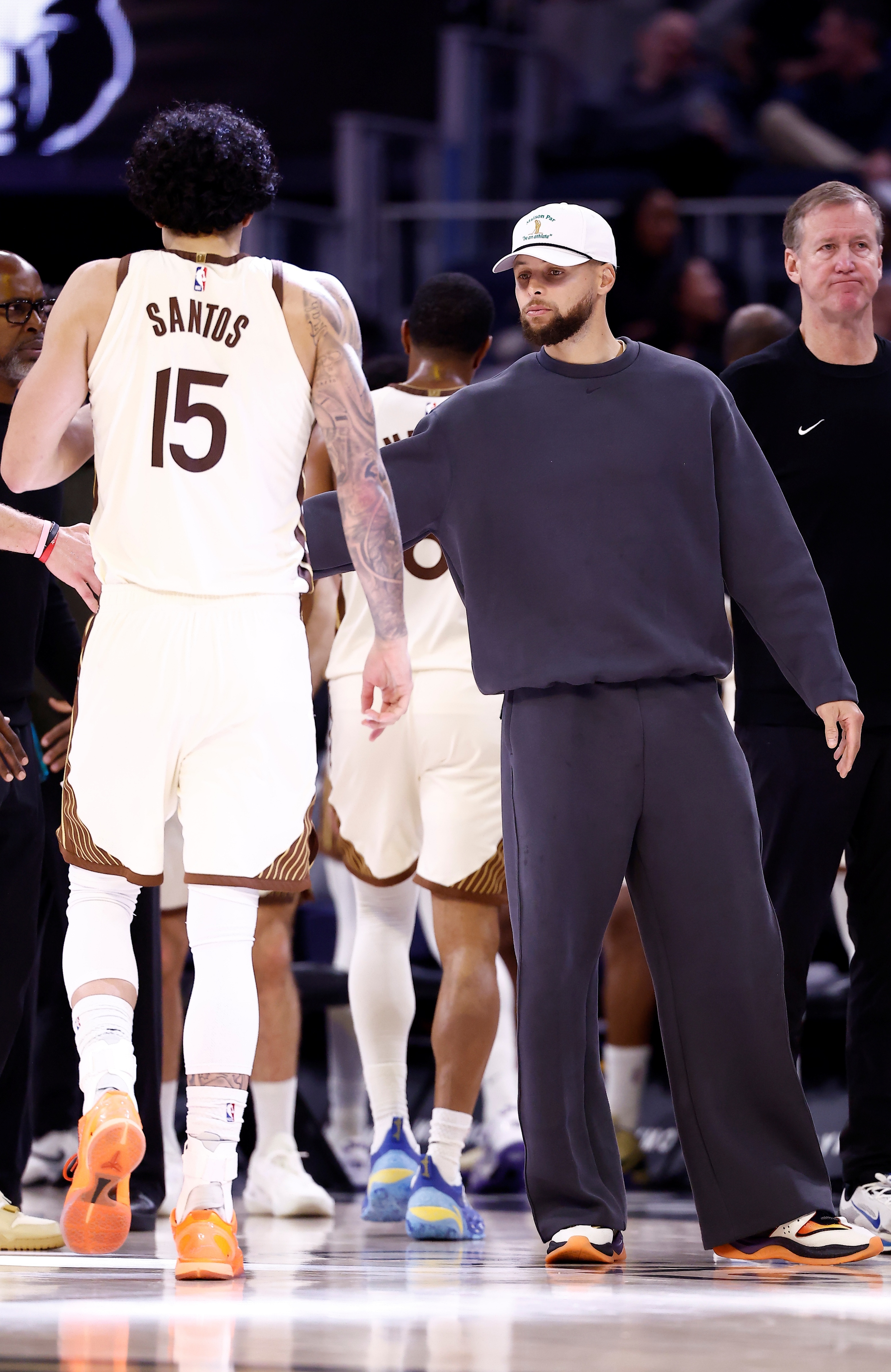 开云体育注册入口-勇士让库里小伤大养&直接报销是对的 这赛季唯一重要的是抽乐透签