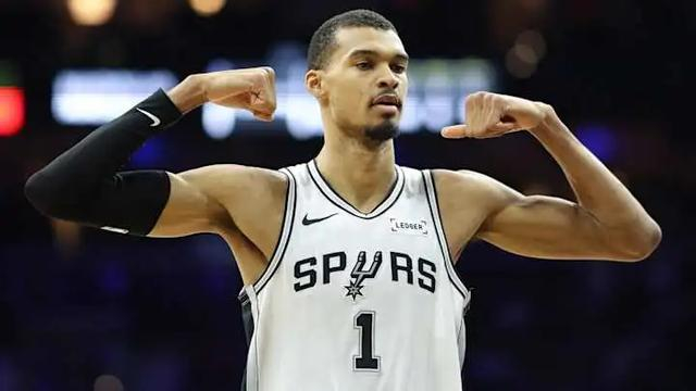 开云电子-都说别惹!8分钟双10!41+16+4+3帽!上场时间够了你们真顶不住啊|马刺|文班|MVP|圣安东尼奥马刺队|俄克拉荷马雷霆队_新浪体育_新浪新闻